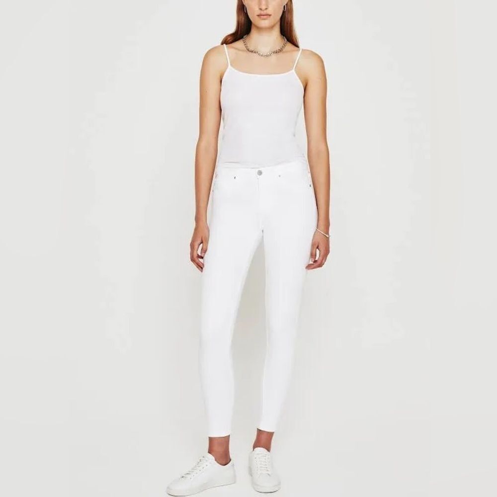 NWOT AG The Legging Ankle Supper Skinny White Jean. Size 30R.